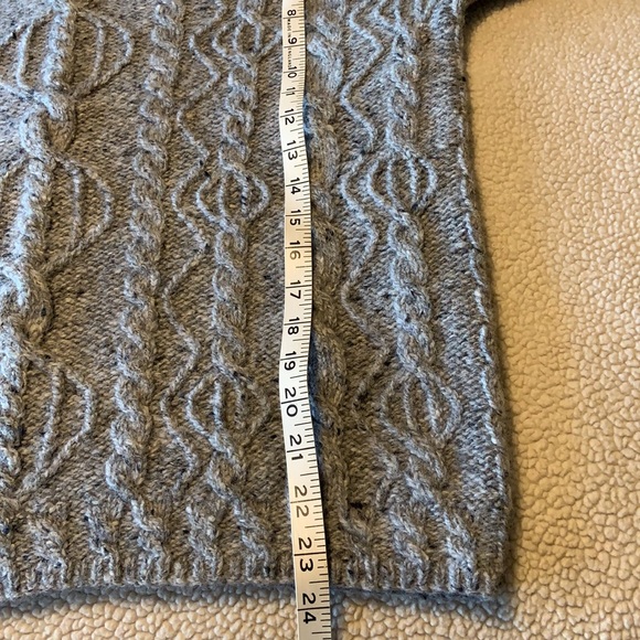 L.L. Bean wool sweater - Picture 8 of 10